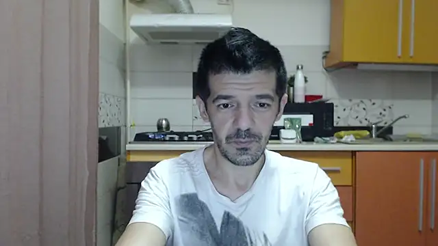 Snapshot of Dale_E chatting on December 16, 2025, 5:23 am Dale E online show from December 16, 2025, 5:23 am