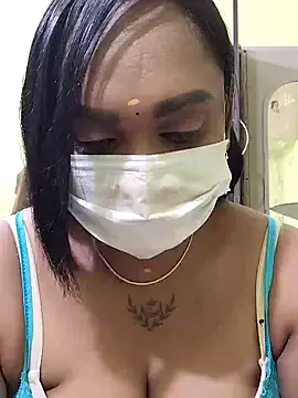 Snapshot of Dharshini98 chatting on January 18, 2026, 5:22 am Dharshini98 online show from January 18, 2026, 5:22 am