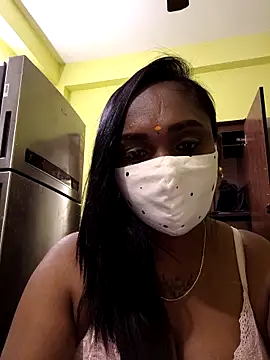 Snapshot of Dharshini98 chatting on February 4, 2026, 11:09 pm Dharshini98 online show from February 4, 2026, 11:09 pm