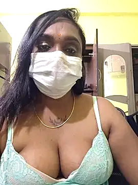 Snapshot of Dharshini98 chatting on February 18, 2026, 5:14 am Dharshini98 online show from February 18, 2026, 5:14 am