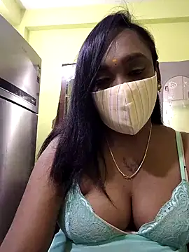 Snapshot of Dharshini98 chatting on February 19, 2026, 7:54 pm Dharshini98 online show from February 19, 2026, 7:54 pm