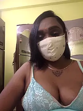 Snapshot of Dharshini98 chatting on February 20, 2026, 10:05 am Dharshini98 online show from February 20, 2026, 10:05 am