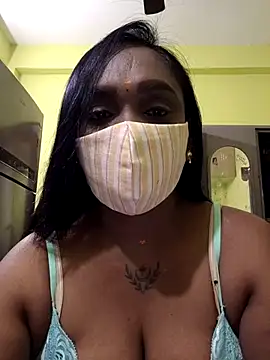 Snapshot of Dharshini98 chatting on February 22, 2026, 5:22 pm Dharshini98 online show from February 22, 2026, 5:22 pm