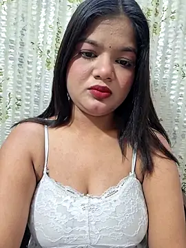 Snapshot of DIMPLE-GIRL88 chatting on April 16, 2026, 3:13 pm DIMPLE-GIRL88 online show from April 16, 2026, 3:13 pm