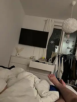 Snapshot of latina_w19 chatting on December 13, 2025, 11:32 pm latina w19 online show from December 13, 2025, 11:32 pm