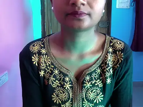 Snapshot of Riyya_00 chatting on November 16, 2025, 6:08 am Riyya 00 online show from November 16, 2025, 6:08 am