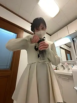 mayumichan13 online show from April 16, 2026, 5:14 pm