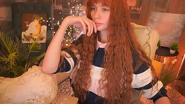 Nicol Moonn online show from March 10, 2026, 1:49 pm