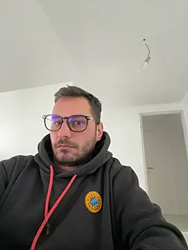 Snapshot of brrratan chatting on November 17, 2025, 12:44 pm brrratan online show from November 17, 2025, 12:44 pm