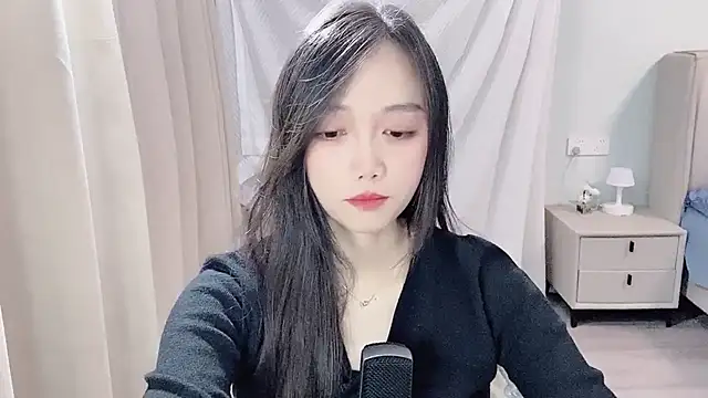 BoiI2u online show from December 15, 2025, 3:16 pm