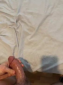 bigfatbro9 online show from April 10, 2026, 3:06 pm