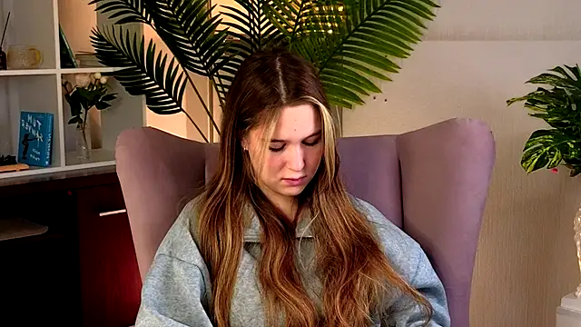 Snapshot of DanielaBeaty chatting on November 16, 2025, 1:17 pm DanielaBeaty online show from November 16, 2025, 1:17 pm