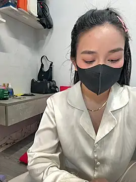 Tina 2k3 online show from April 5, 2026, 6:43 am