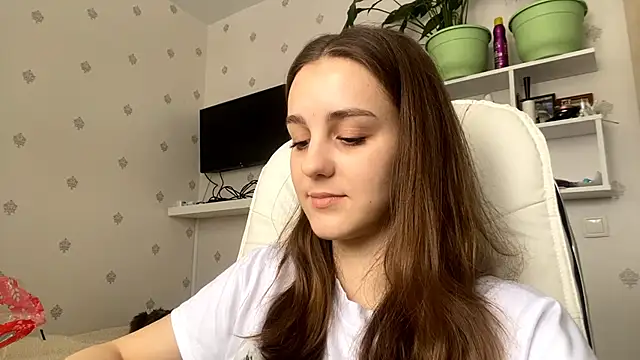 SweetieKatie online show from February 26, 2026, 12:26 pm