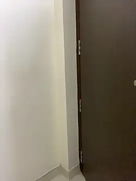 Snapshot of calibrow chatting on December 21, 2025, 5:53 pm calibrow online show from December 21, 2025, 5:53 pm