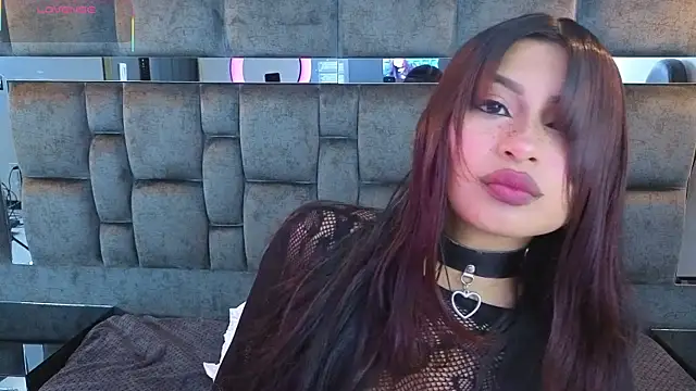 IssaJones  online show from February 23, 2026, 8:28 pm