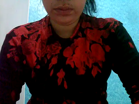 Snapshot of isha_sharma2002 chatting on January 6, 2026, 1:04 pm isha sharma2002 online show from January 6, 2026, 1:04 pm