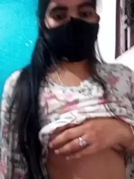 Snapshot of isha_sharma2002 chatting on January 14, 2026, 12:55 pm isha sharma2002 online show from January 14, 2026, 12:55 pm