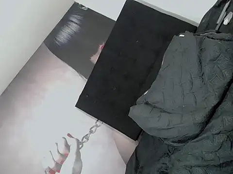 Snapshot of TAYLOR_S7 chatting on November 20, 2025, 10:37 am TAYLOR S7 online show from November 20, 2025, 10:37 am