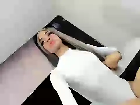 Snapshot of TAYLOR_S7 chatting on November 29, 2025, 1:25 pm TAYLOR S7 online show from November 29, 2025, 1:25 pm