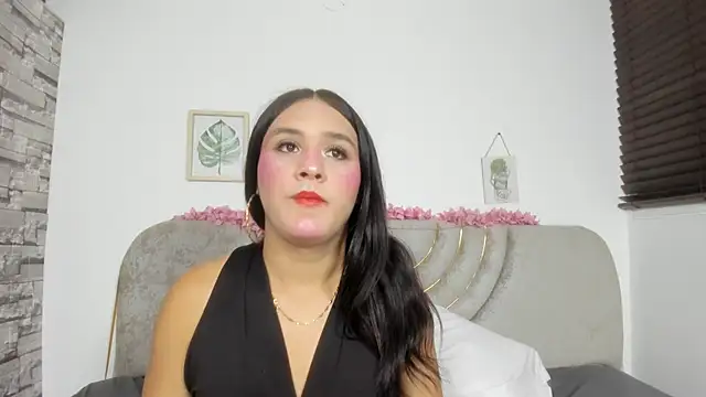 Tefanny hot online show from December 3, 2025, 1:20 pm