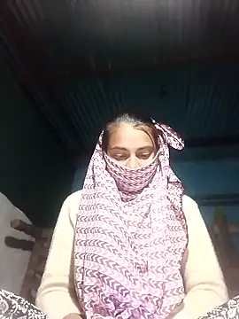 Snapshot of Sweety-rani chatting on November 14, 2025, 4:06 pm Sweety-rani online show from November 14, 2025, 4:06 pm