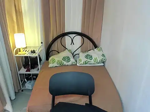 Snapshot of Xxjasmine_foxxX chatting on November 19, 2025, 7:08 am Xxjasmine foxxX online show from November 19, 2025, 7:08 am