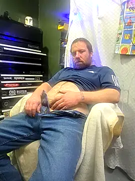 Snapshot of Txweld69 chatting on January 12, 2026, 12:49 am Txweld69 online show from January 12, 2026, 12:49 am