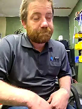 Snapshot of Txweld69 chatting on February 1, 2026, 7:51 am Txweld69 online show from February 1, 2026, 7:51 am