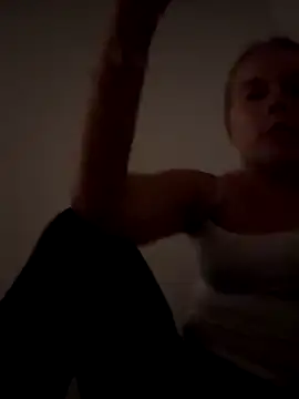 Snapshot of Sandraxoxox chatting on November 22, 2025, 1:32 pm Sandraxoxox online show from November 22, 2025, 1:32 pm