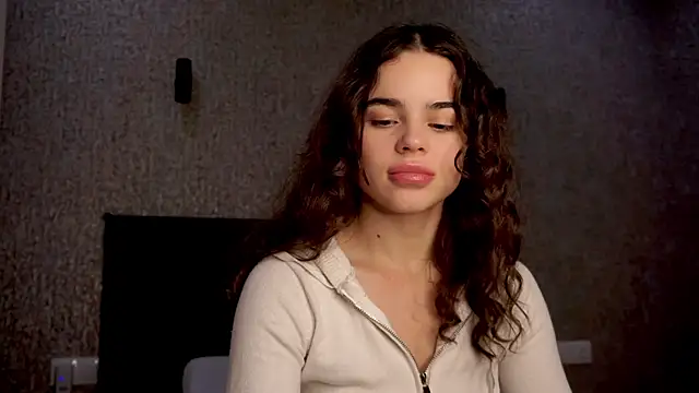 lindaTT online show from November 17, 2025, 1:28 pm