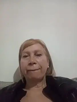 SexyMilf1211 online show from May 19, 2026, 10:54 am