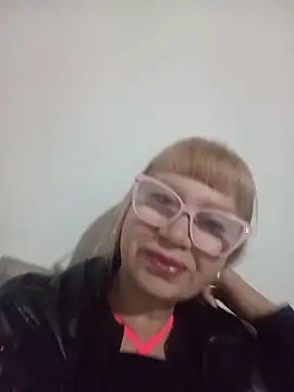 SexyMilf1211 online show from May 22, 2026, 11:27 am