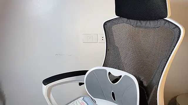 Babe-sweet online show from February 26, 2026, 2:10 am