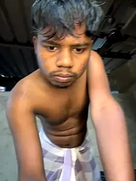 banty05 online show from December 4, 2025, 2:43 am