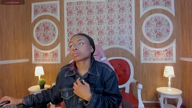 Midnight Bluee online show from November 27, 2025, 8:00 pm