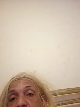 debora3 online show from February 20, 2026, 12:16 pm