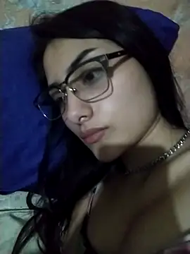 Guarnerstyle online show from November 16, 2025, 12:00 pm