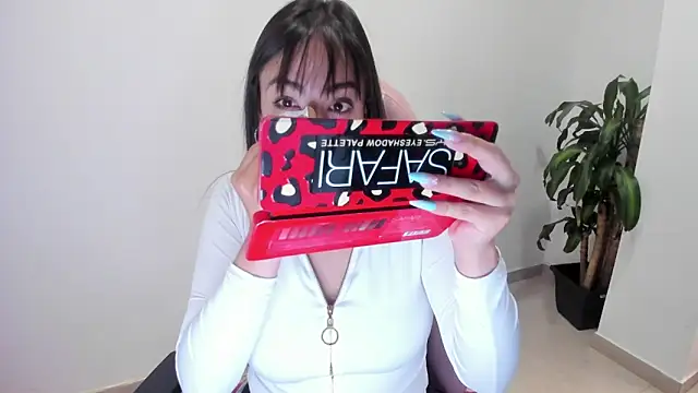 SOFIA SWEETT22 online show from March 6, 2026, 2:13 pm