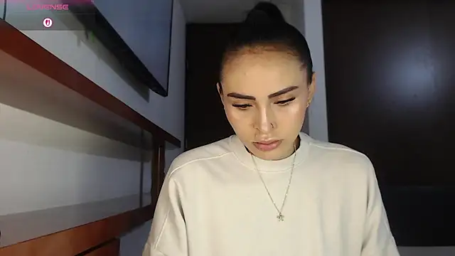 Snapshot of Linda__fiore chatting on February 24, 2026, 6:00 am Linda fiore online show from February 24, 2026, 6:00 am