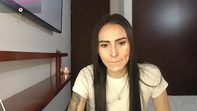 Snapshot of Linda__fiore chatting on March 22, 2026, 5:11 am Linda fiore online show from March 22, 2026, 5:11 am