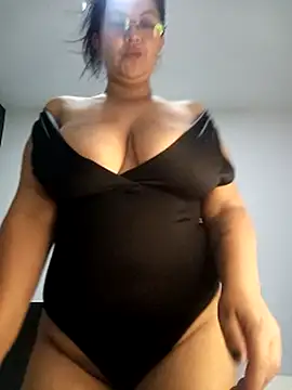 CelesteAlvarez1989 online show from April 8, 2026, 2:55 am