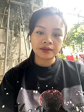 Snapshot of sara-xx chatting on November 16, 2025, 7:47 am sara-xx online show from November 16, 2025, 7:47 am