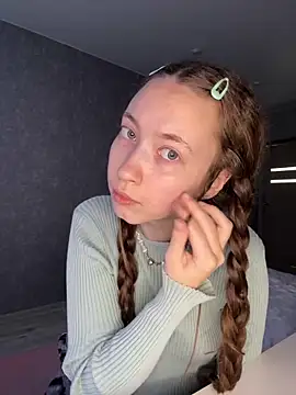 Holy Poly online show from March 20, 2026, 5:34 am