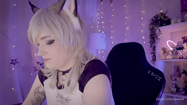 vronnier online show from December 19, 2025, 4:03 pm