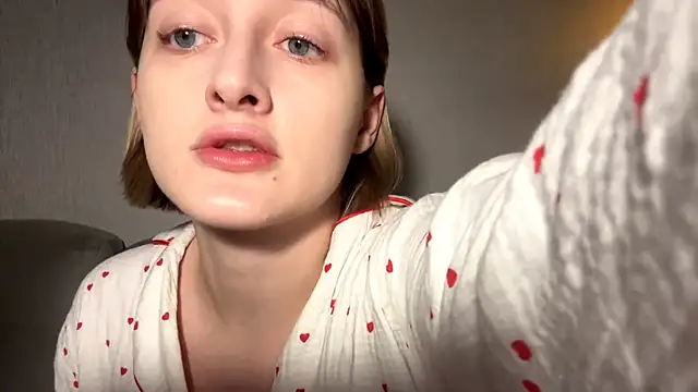 Emily lyy online show from January 9, 2026, 6:31 pm