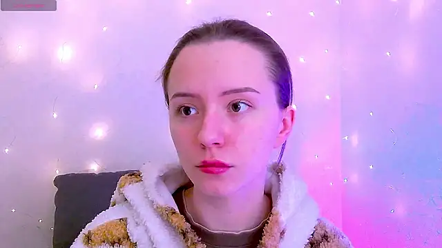 BellaVelure6767 online show from March 24, 2026, 2:27 am