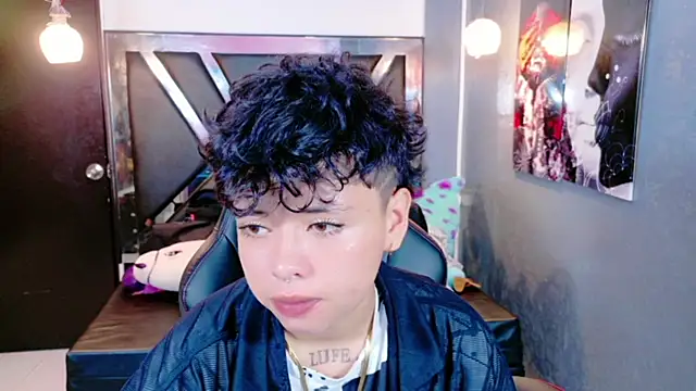 lunabustygirl online show from January 8, 2026, 6:16 am