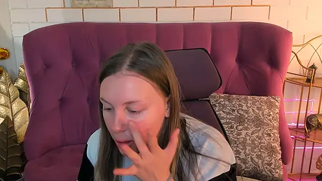 Snapshot of SandraLindsey chatting on November 29, 2025, 1:25 pm SandraLindsey online show from November 29, 2025, 1:25 pm