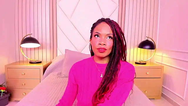 Snapshot of LailaDavidson chatting on April 17, 2026, 12:08 pm LailaDavidson online show from April 17, 2026, 12:08 pm